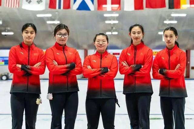 世俱杯下注-中国女子冰壶青年队时隔八年再获铜牌！上海班底闪耀世青赛